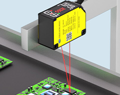 ¿El sensor de desplazamiento láser de la serie FSD25 cuenta con protección de múltiples rango, alta precisión y IP67?