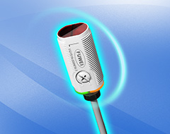 ¿Por qué este sensor es una solución fiable para el desafío de detectar botellas transparentes?